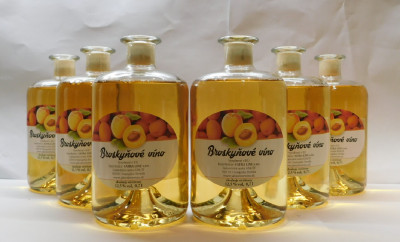 Broskyňové víno 6 x 0,7 l