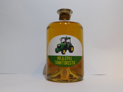 Ovocné víno 0,7l s etiketou rodina 17